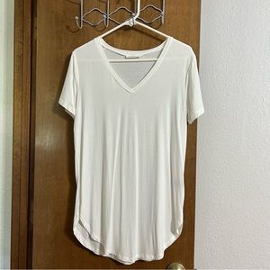 Neuflora White Basic V-neck